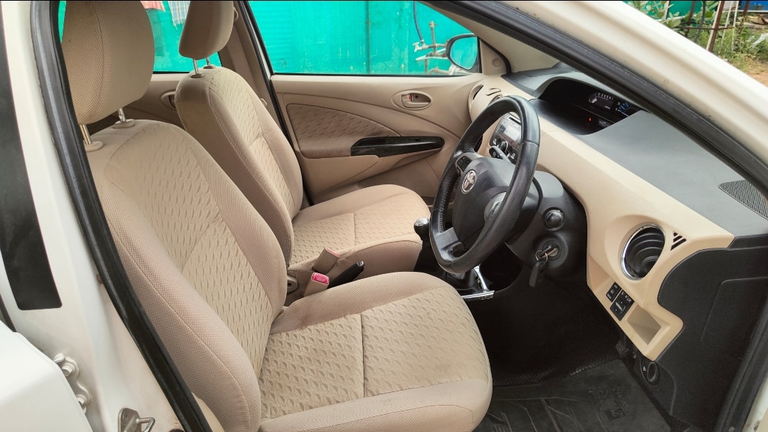 Etios Liva image 15 Etios Liva image 15