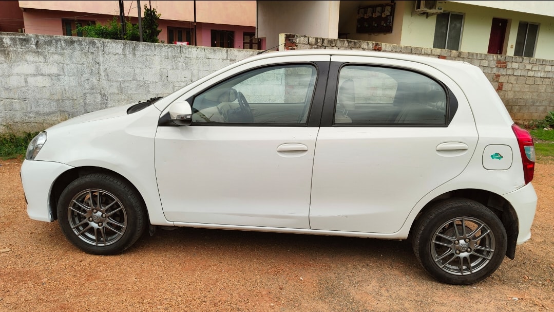 Etios Liva image 2 Etios Liva image 2