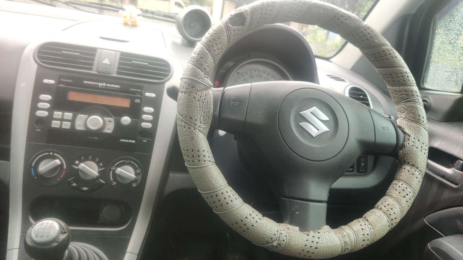 Ritz image 16 Ritz image 16