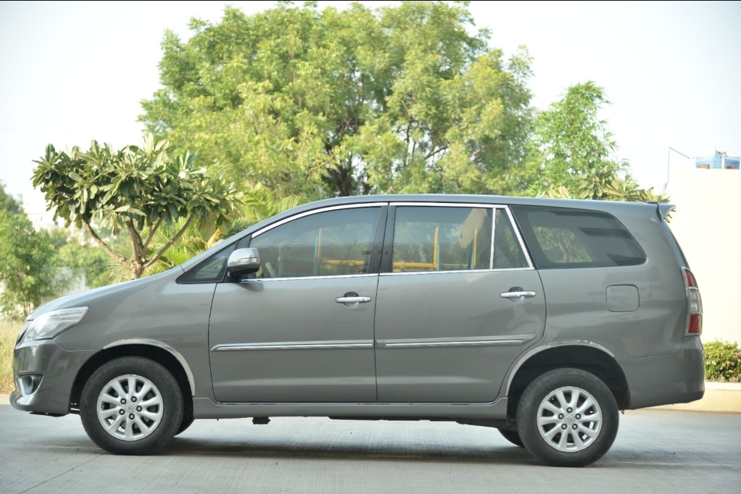 Innova image 2 Innova image 2