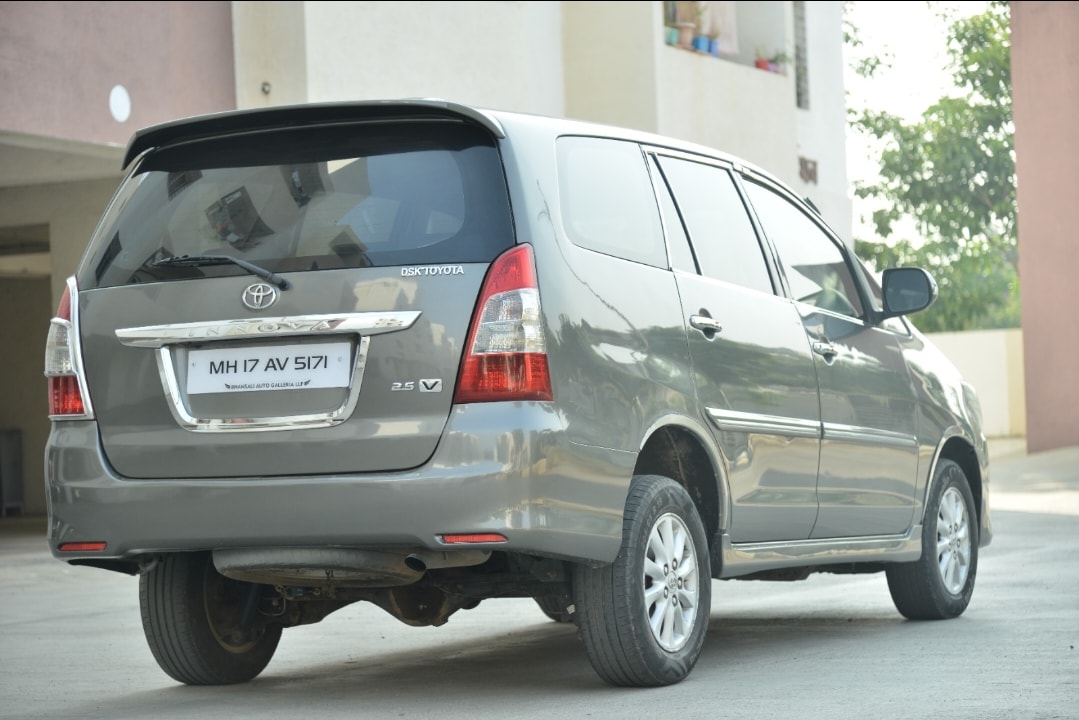 Innova image 5 Innova image 5