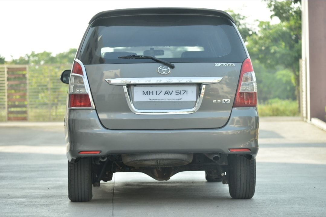 Innova image 4 Innova image 4