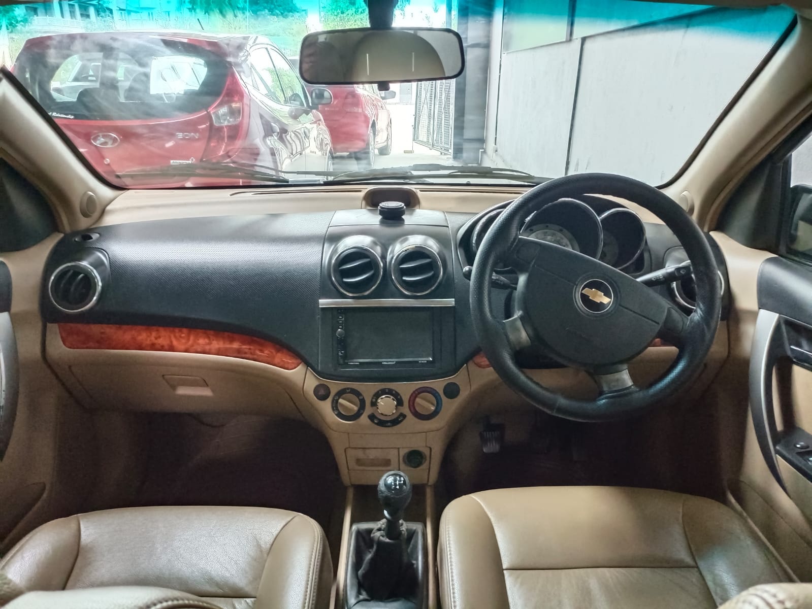 Aveo image 7 Aveo image 7