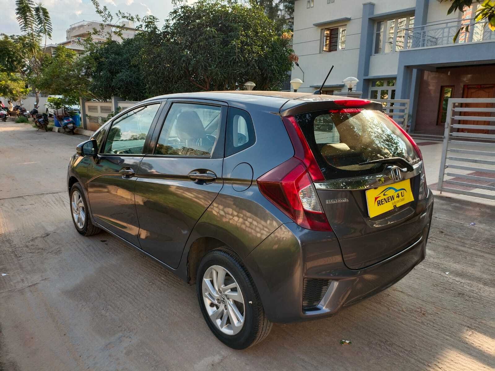 Jazz image 3 Jazz image 3