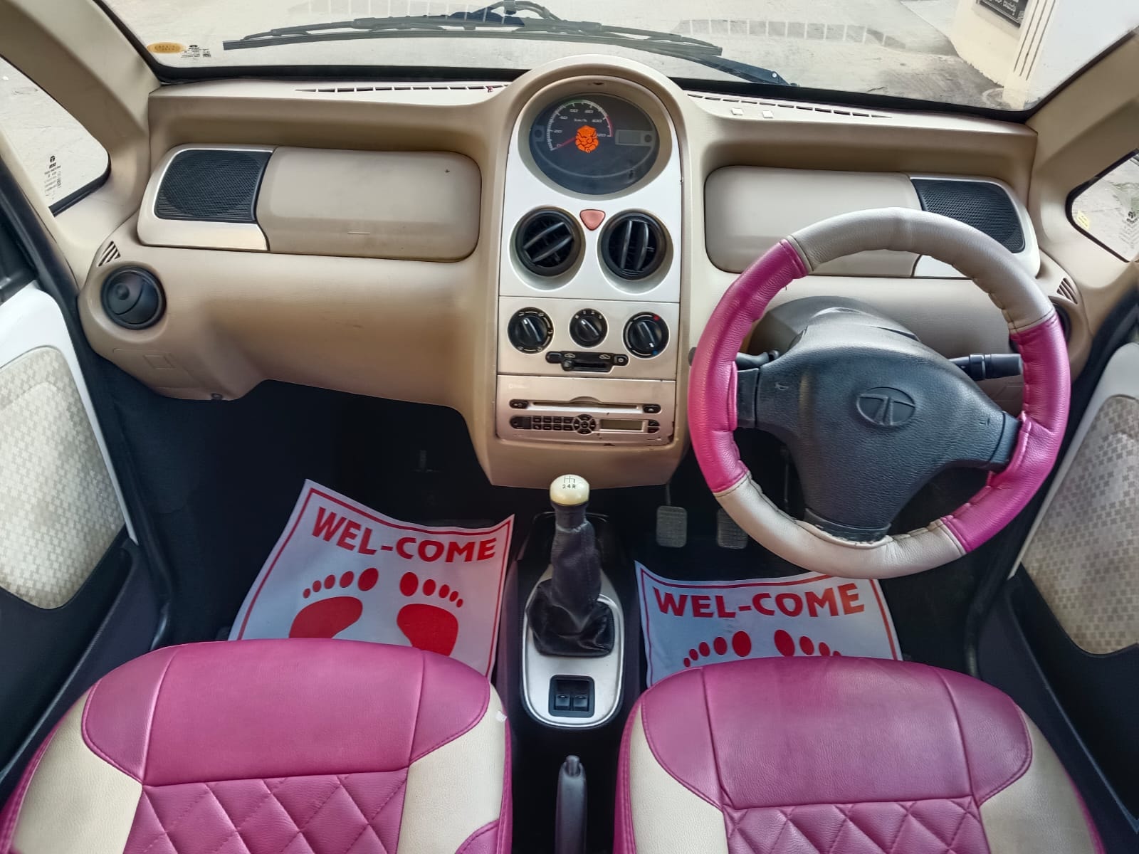 Nano image 12 Nano image 12