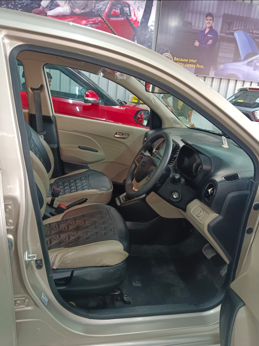 Santro image 14 Santro image 14