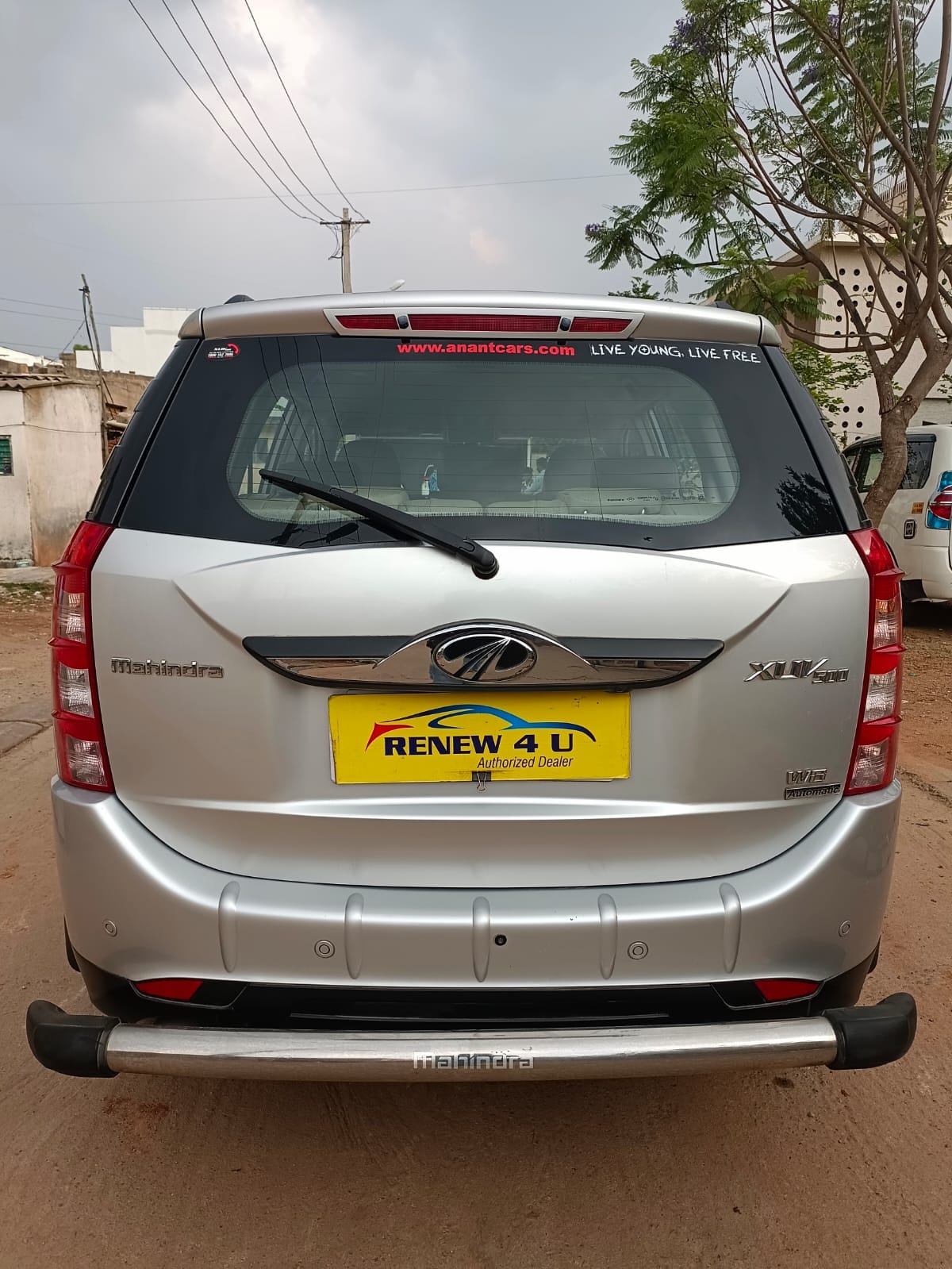 XUV500 image 4 XUV500 image 4