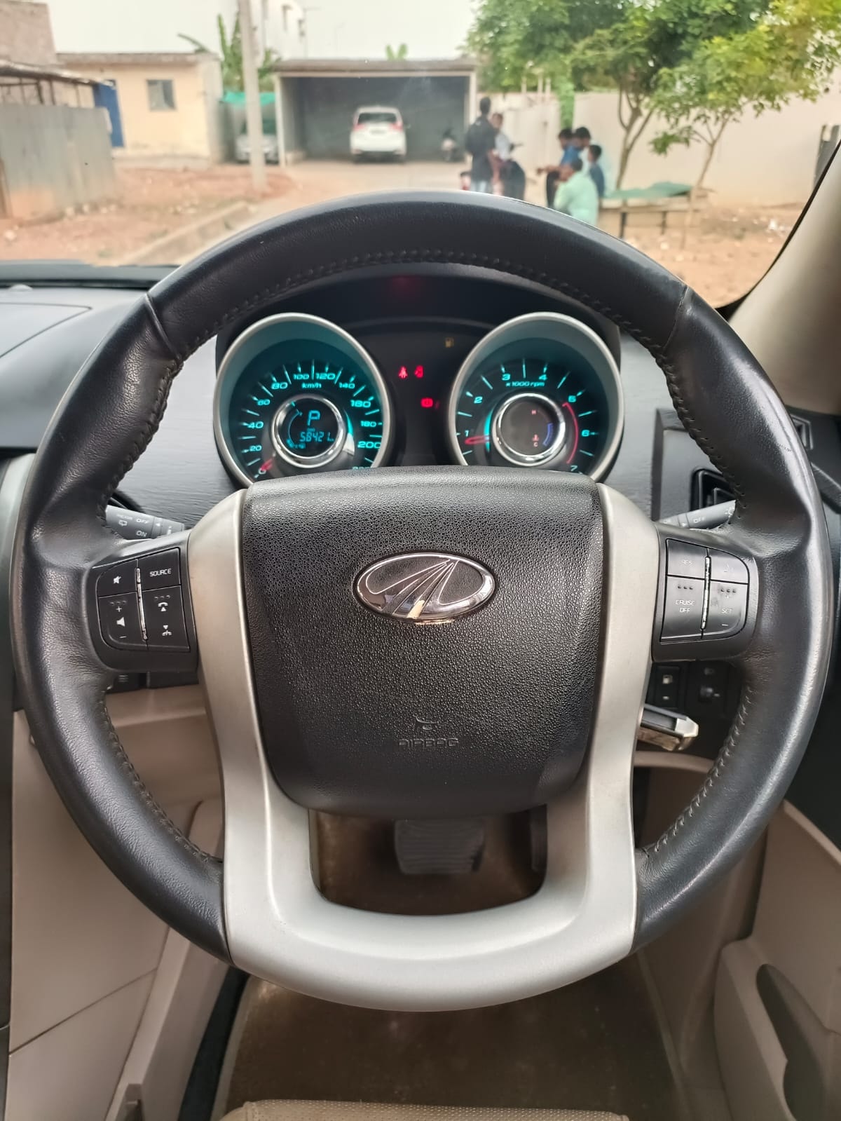 XUV500 image 12 XUV500 image 12