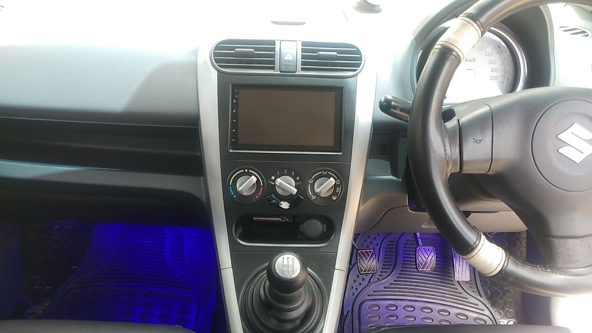 Ritz image 17 Ritz image 17