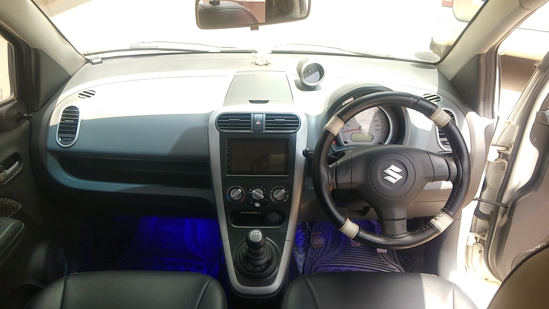 Ritz image 15 Ritz image 15