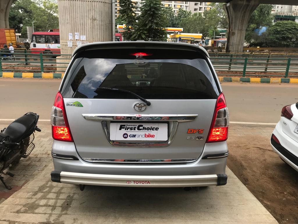 Innova image 7 Innova image 7