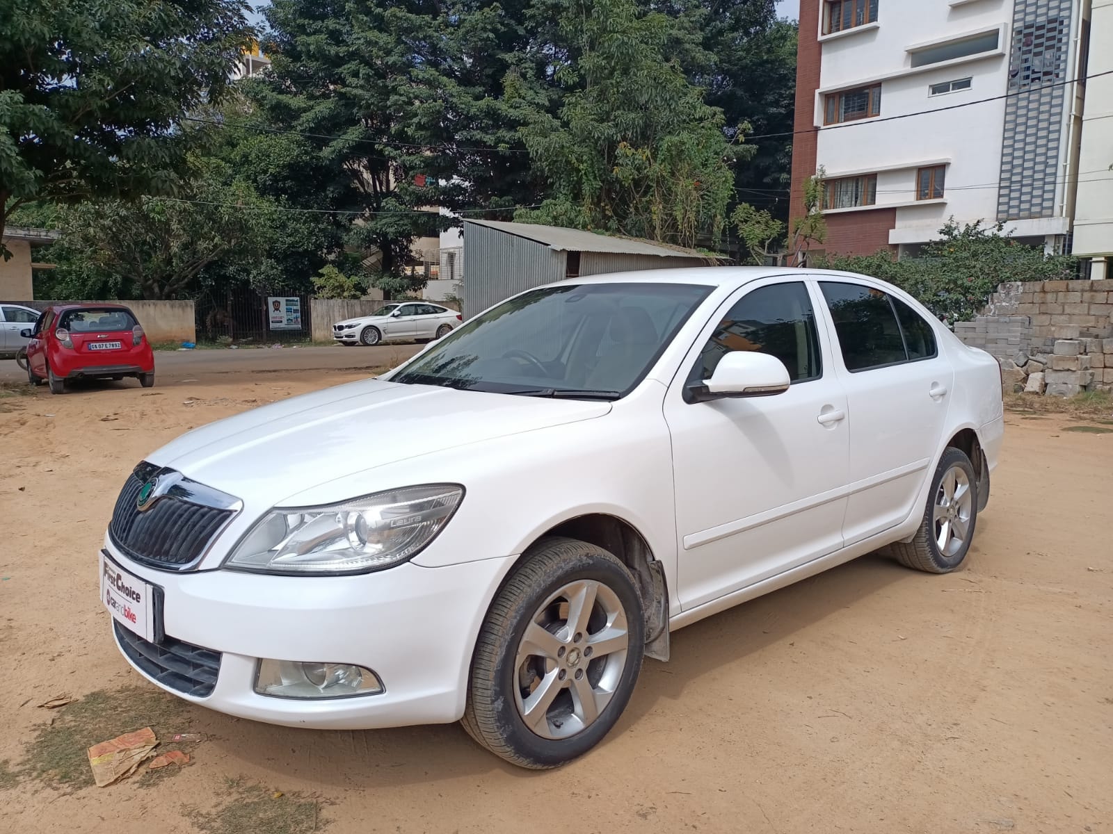 Laura image 1 Laura image 1