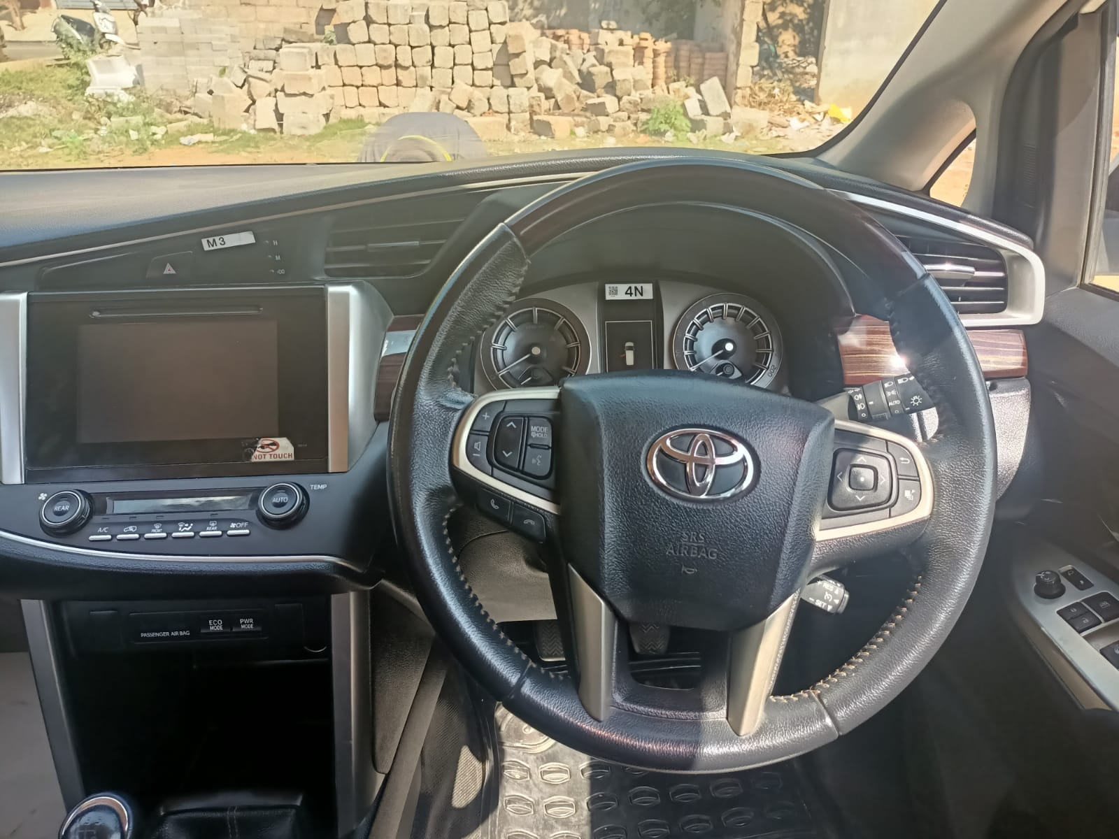 Innova Crysta image 12 Innova Crysta image 12