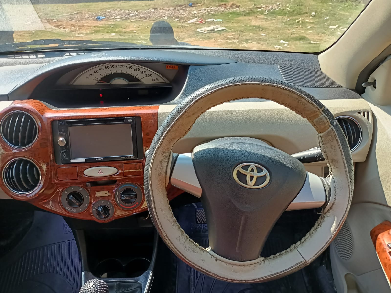 Etios image 16 Etios image 16