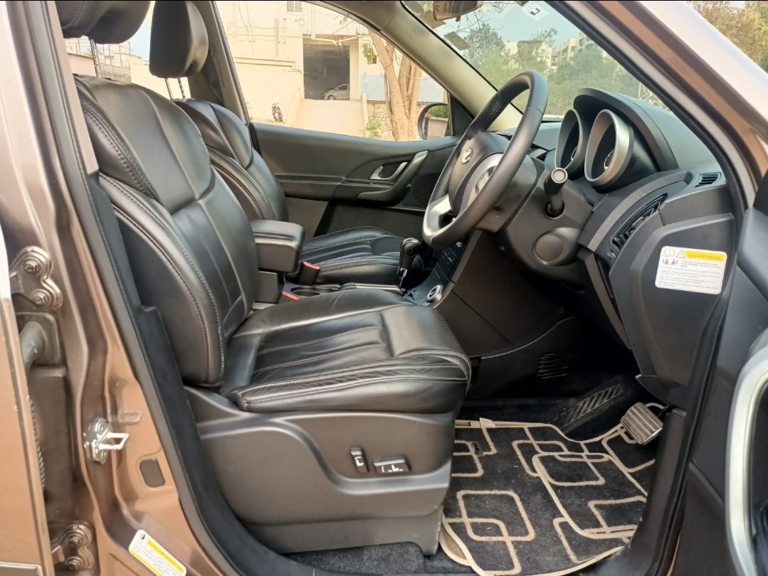 XUV500 image 14 XUV500 image 14