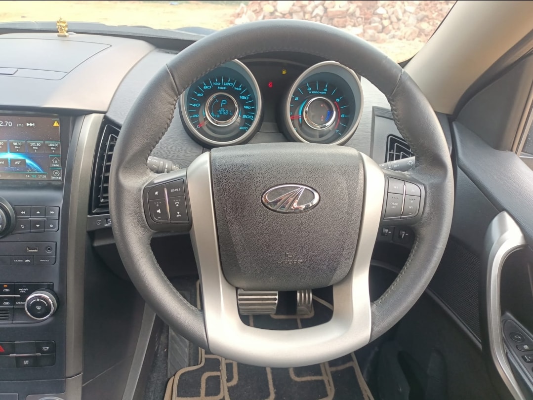 XUV500 image 13 XUV500 image 13