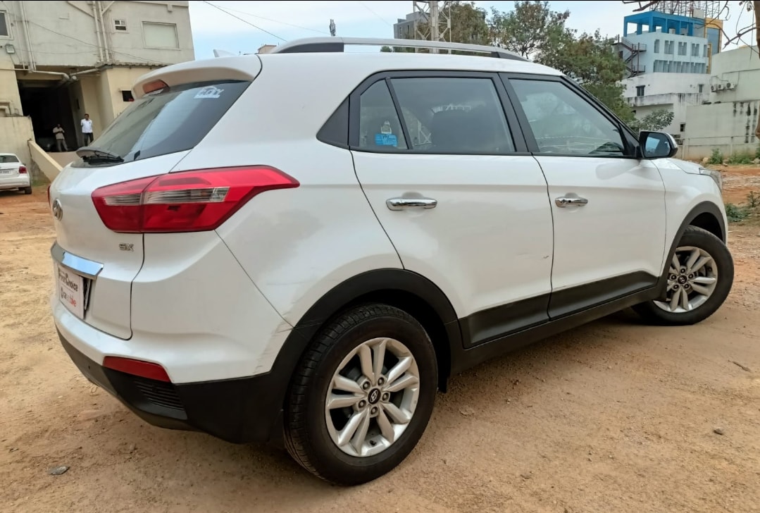 Creta image 3 Creta image 3