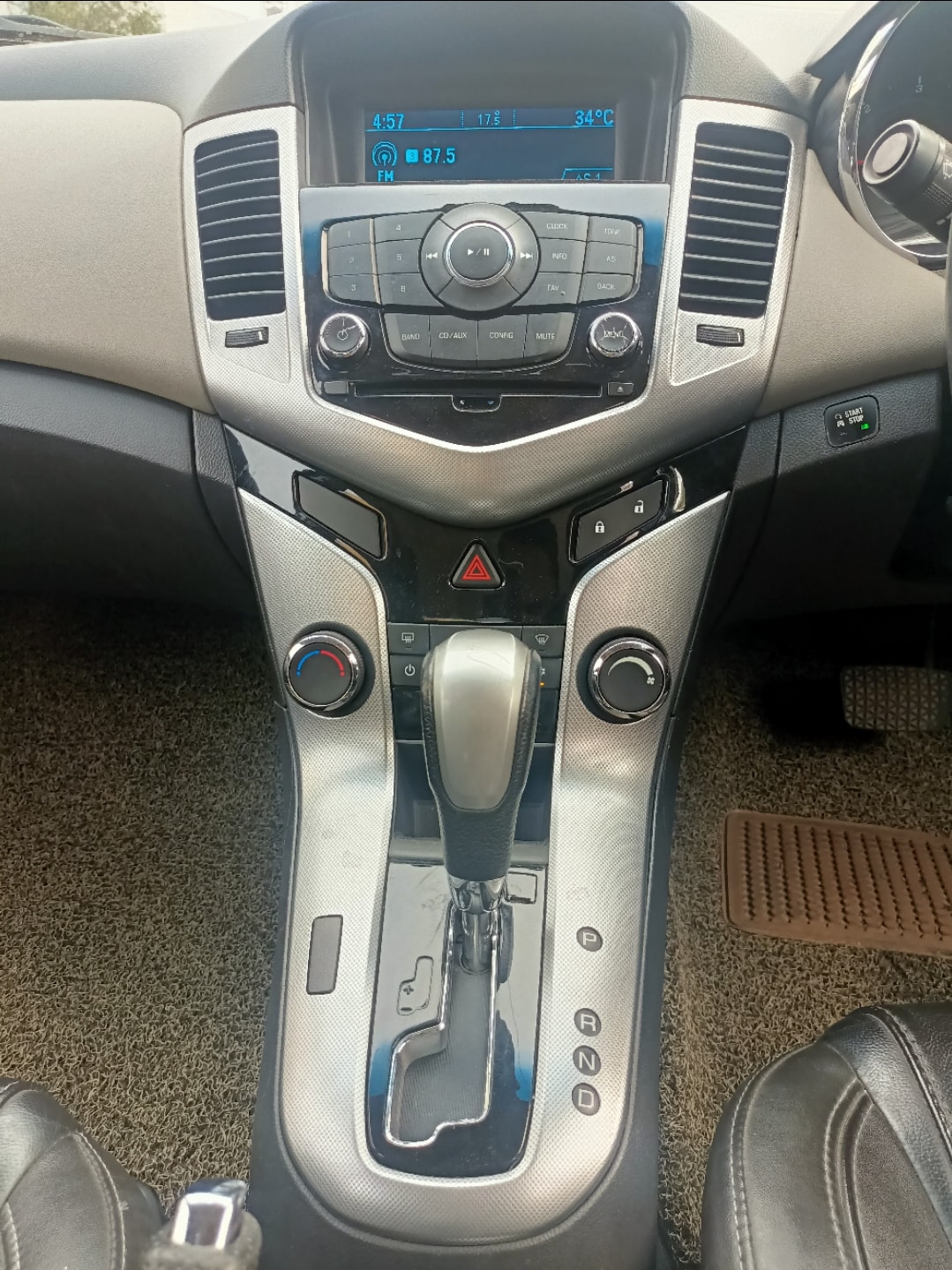 Cruze image 17 Cruze image 17