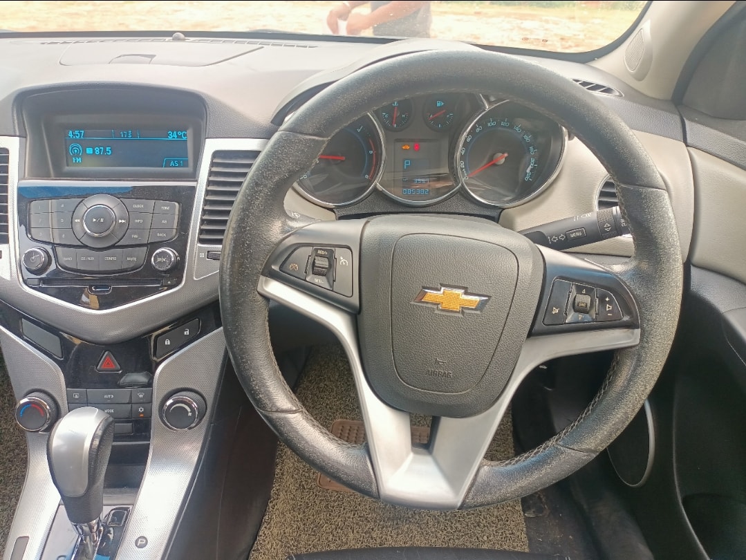 Cruze image 13 Cruze image 13