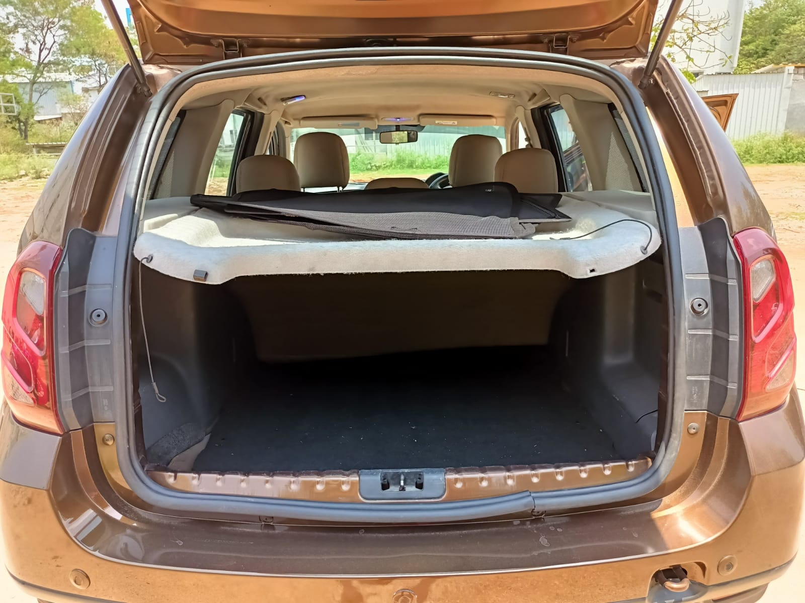 Duster image 9 Duster image 9