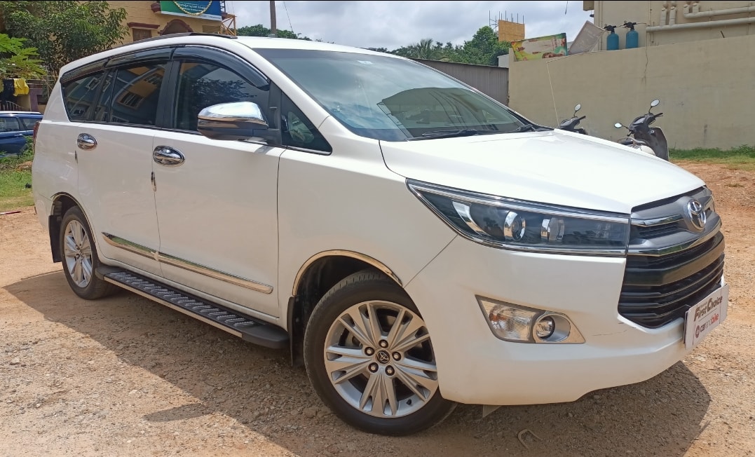 Innova Crysta image 7 Innova Crysta image 7