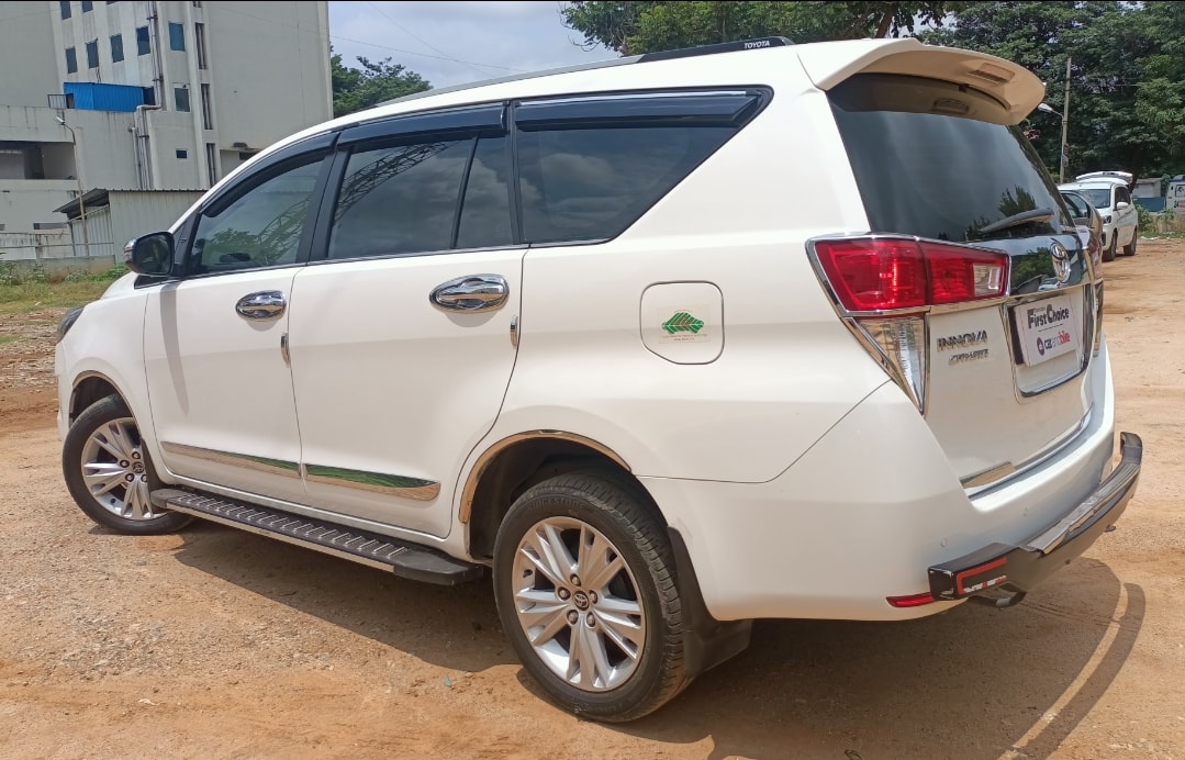 Innova Crysta image 5 Innova Crysta image 5