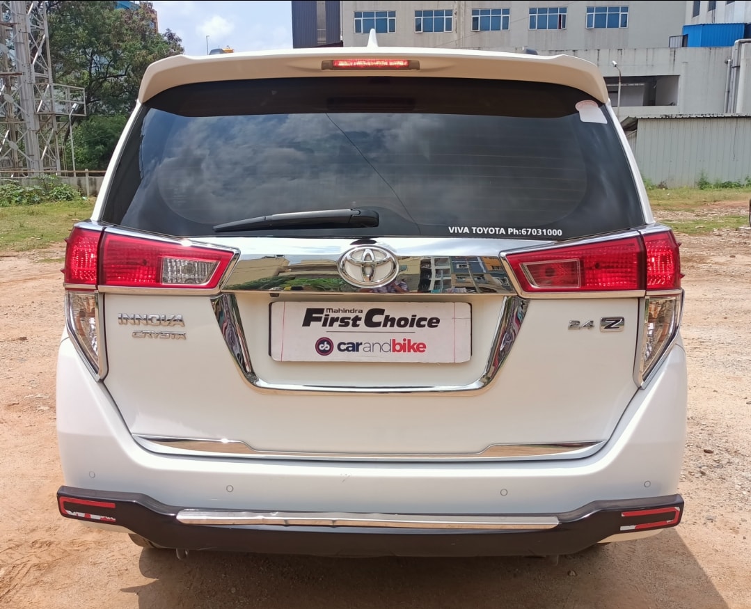 Innova Crysta image 4 Innova Crysta image 4