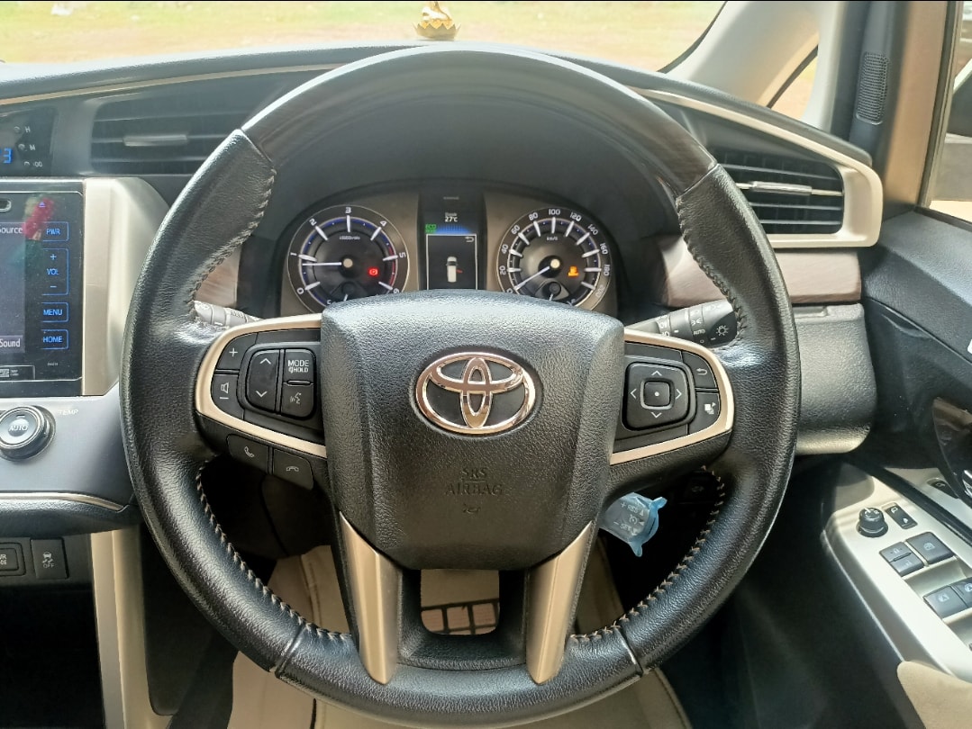 Innova Crysta image 13 Innova Crysta image 13