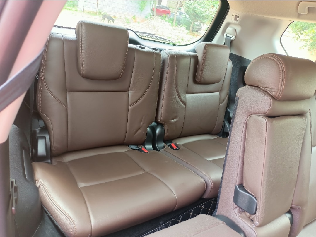 Innova Crysta image 16 Innova Crysta image 16