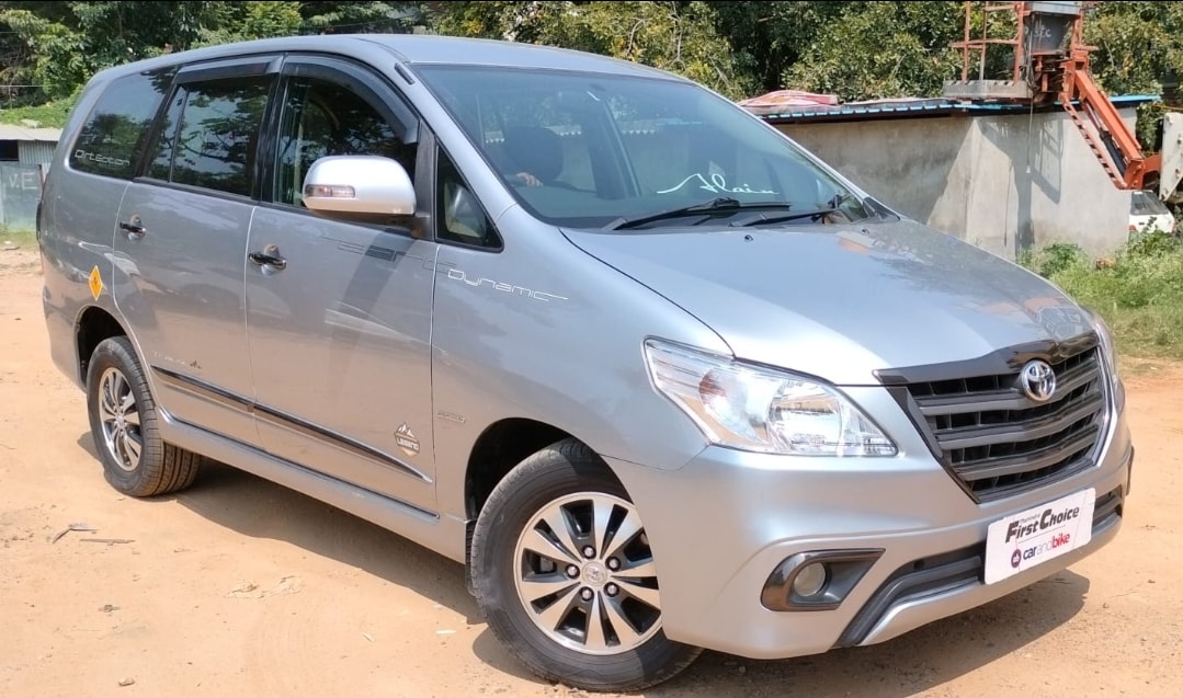 Innova image 7 Innova image 7