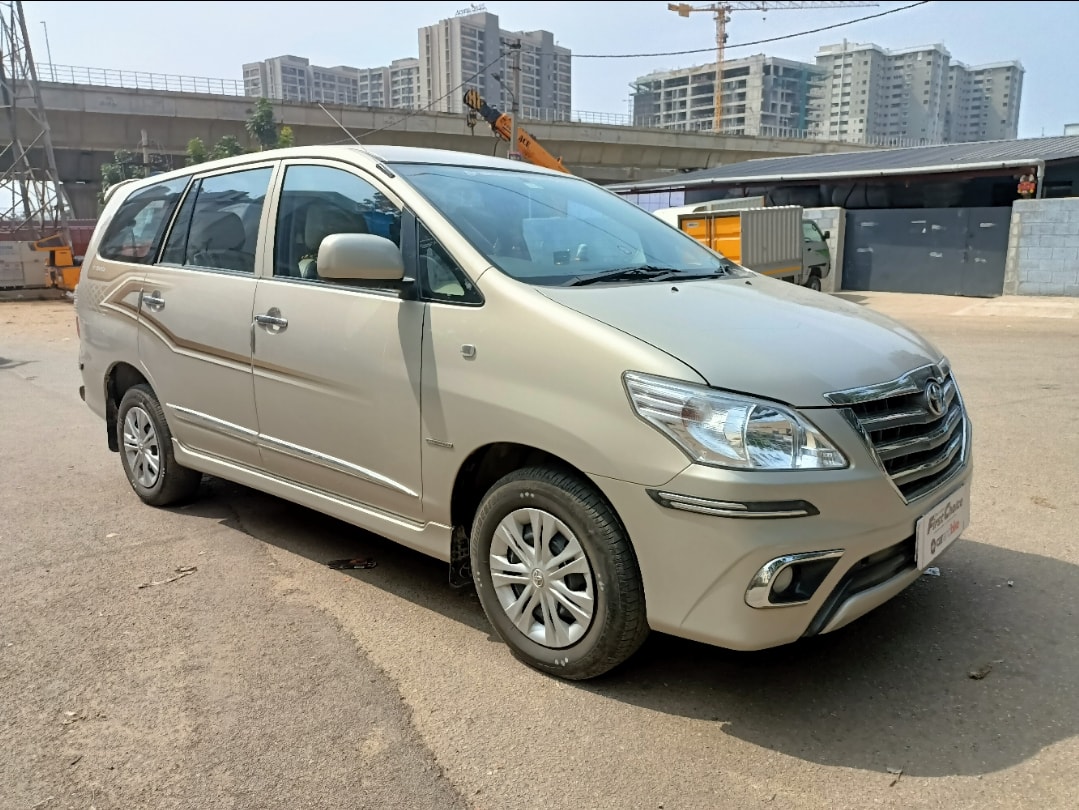 Innova image 7 Innova image 7