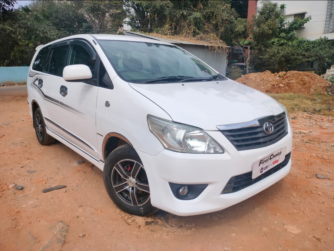 Innova image 7 Innova image 7