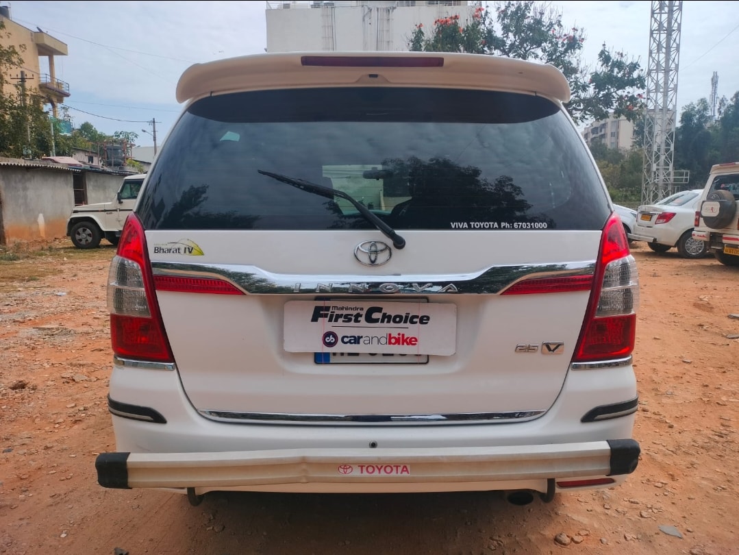 Innova image 4 Innova image 4