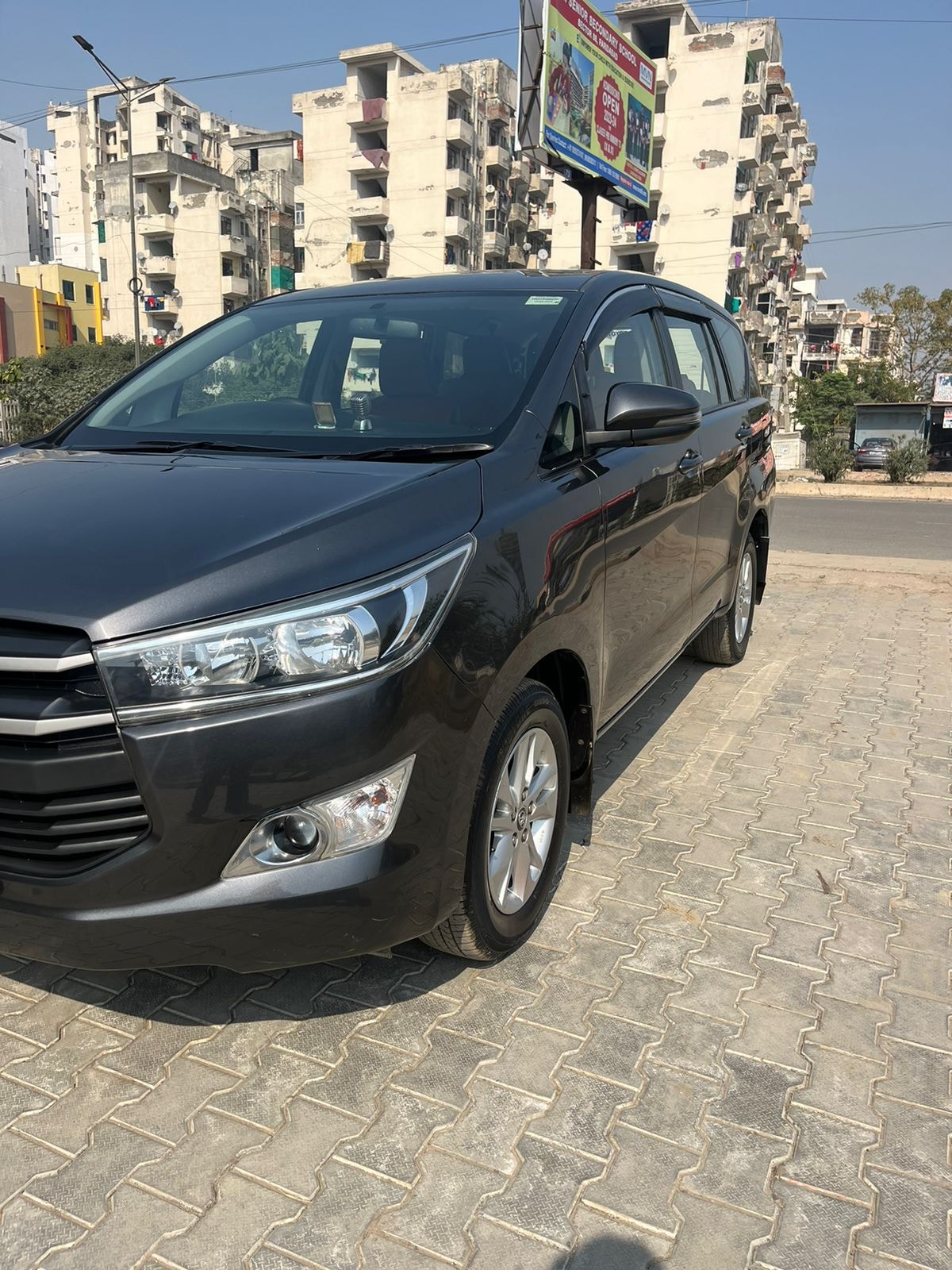 Innova Crysta image 4 Innova Crysta image 4