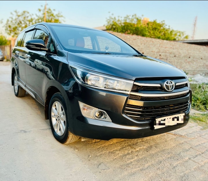 Innova Crysta image 7 Innova Crysta image 7