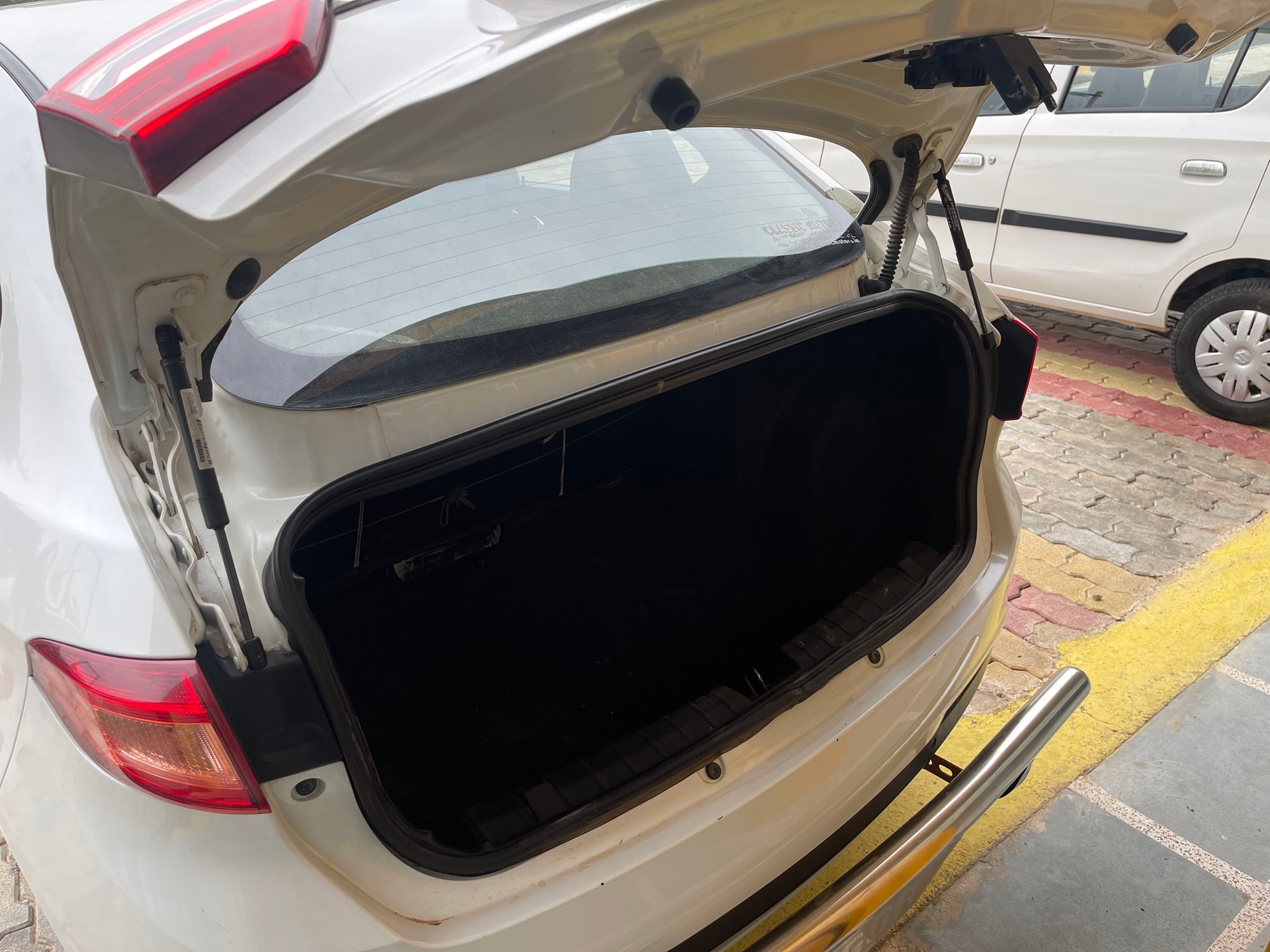 Tigor image 9 Tigor image 9