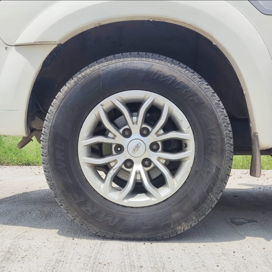 Endeavour image 9 Endeavour image 9