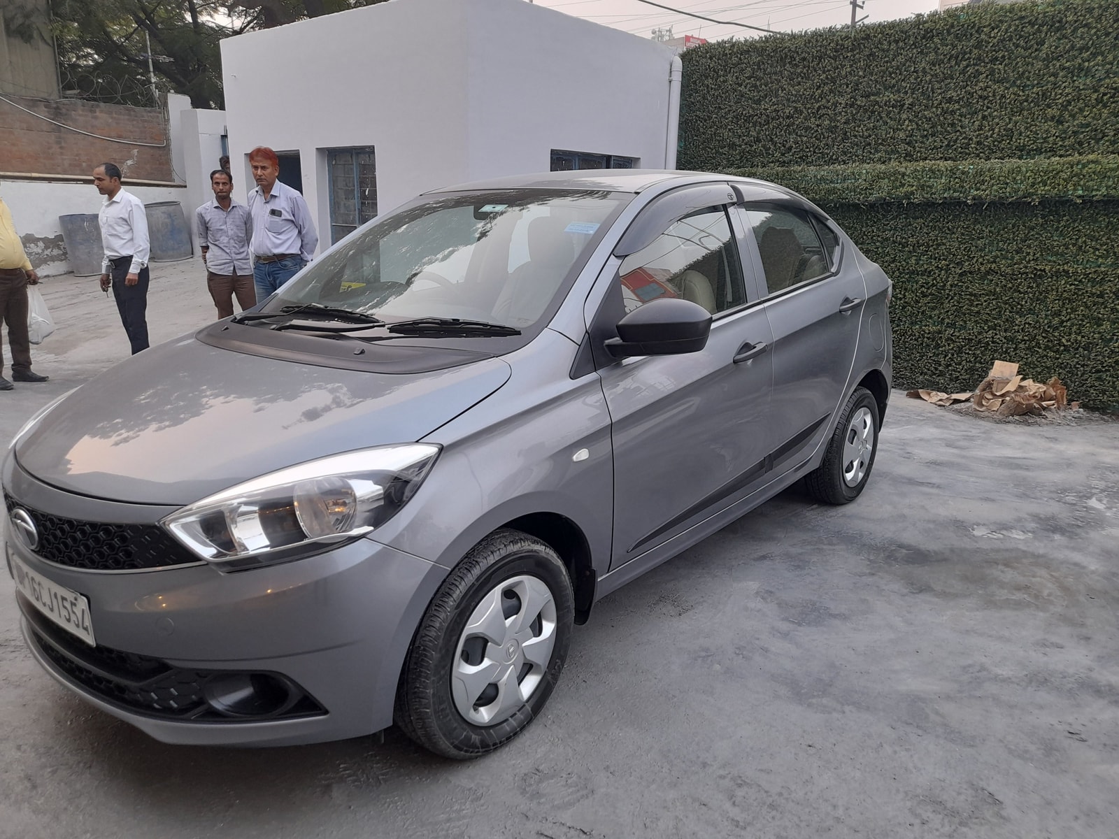 Tigor image 1 Tigor image 1