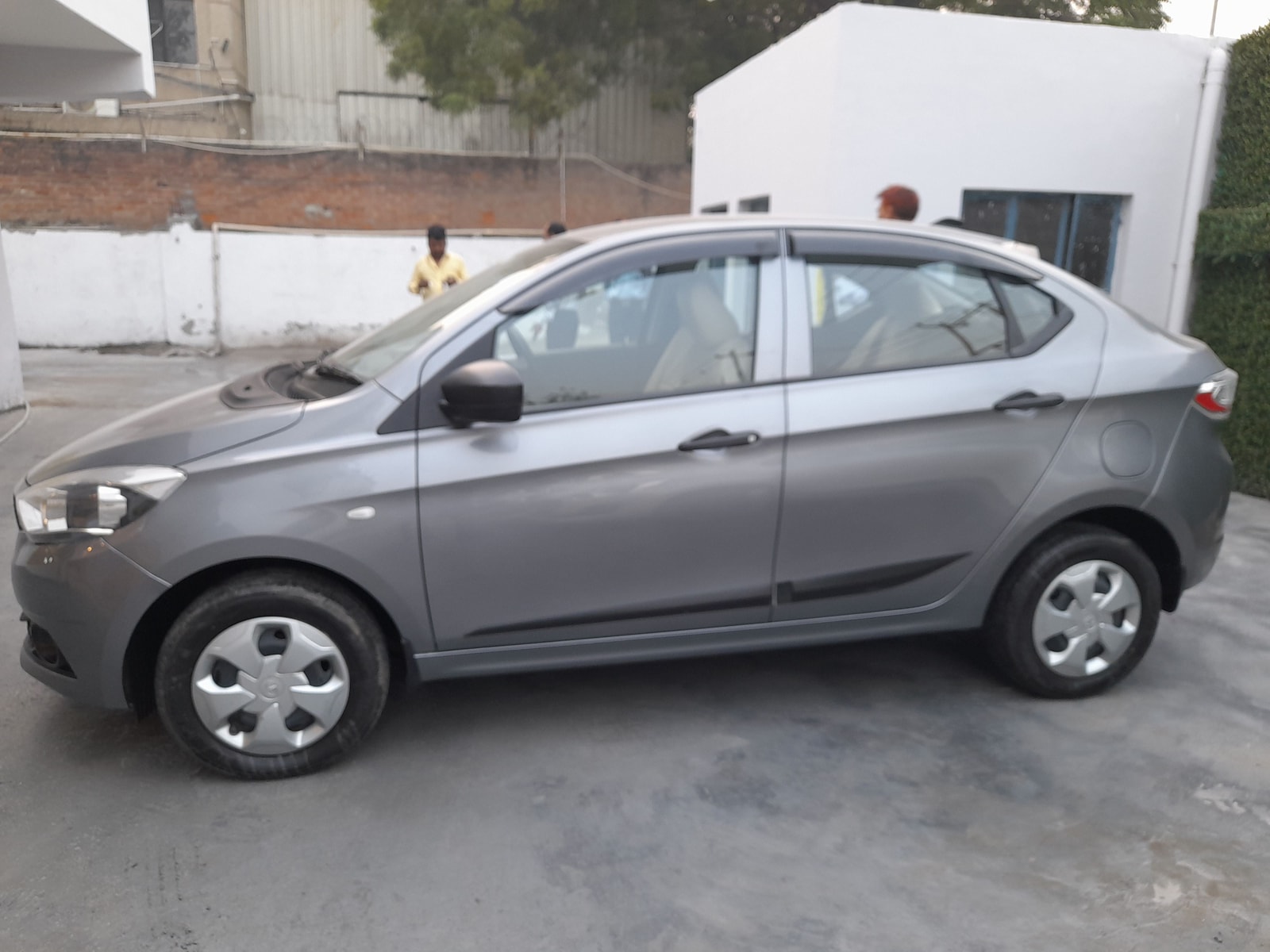 Tigor image 6 Tigor image 6