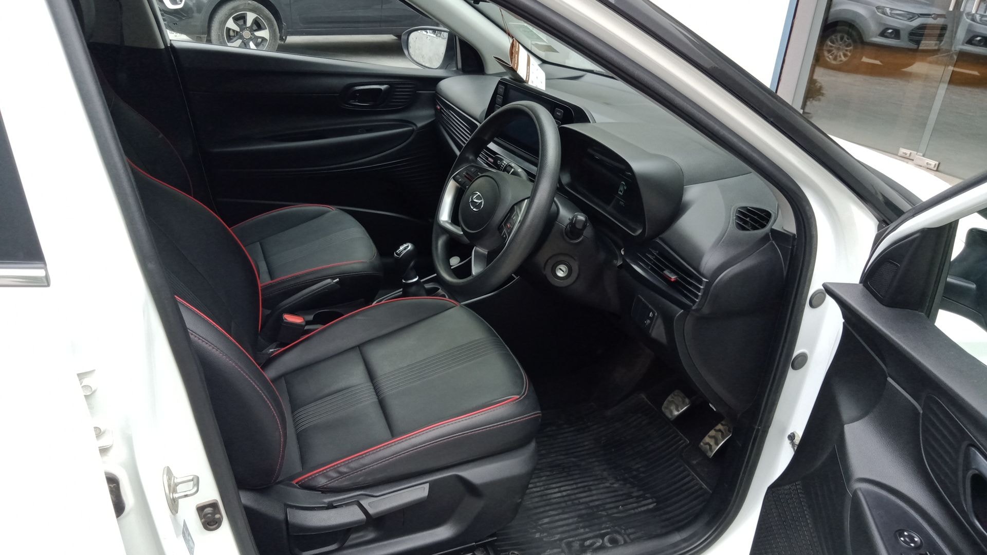 Elite i20 image 16 Elite i20 image 16