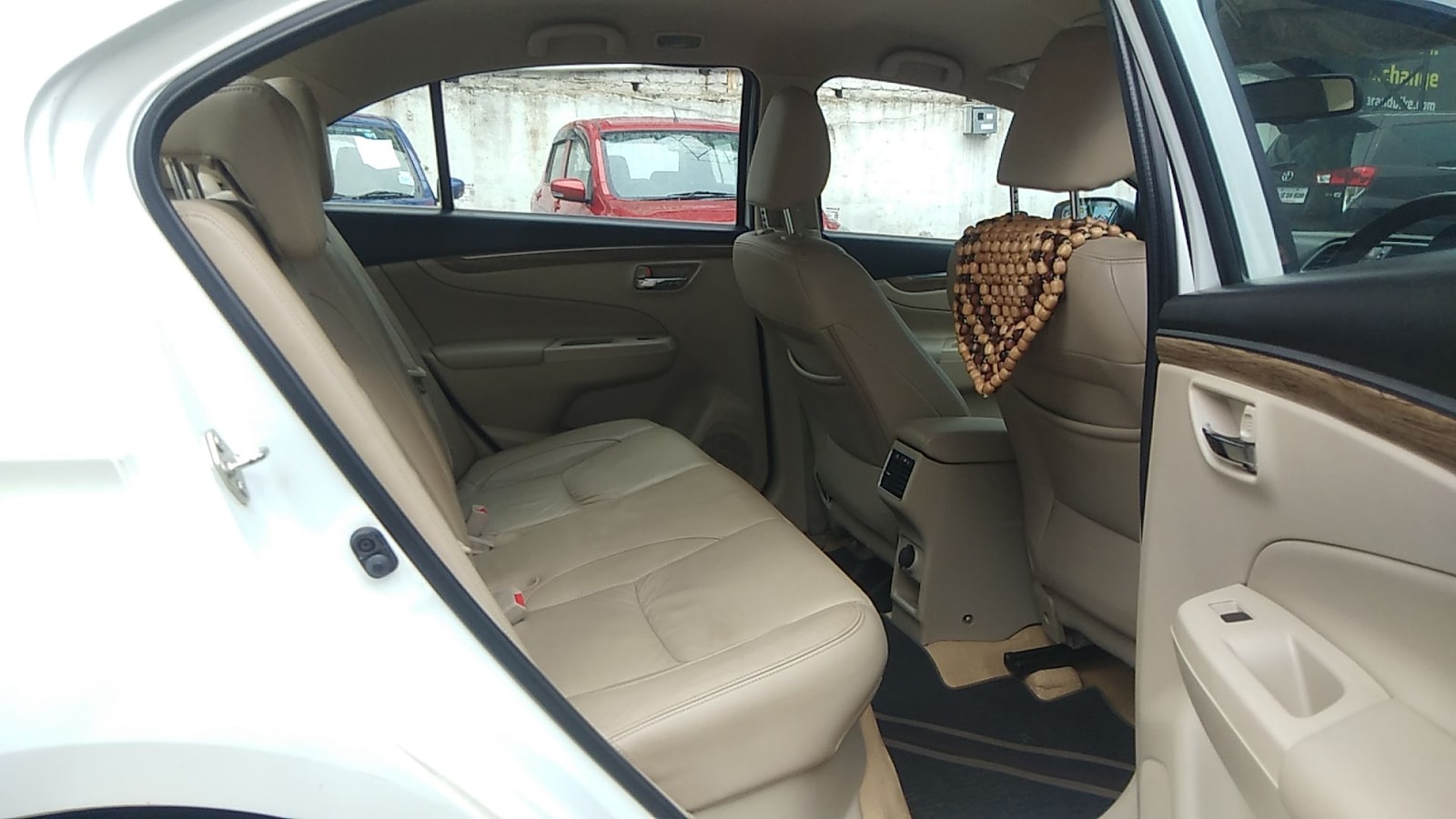 Ciaz image 19 Ciaz image 19