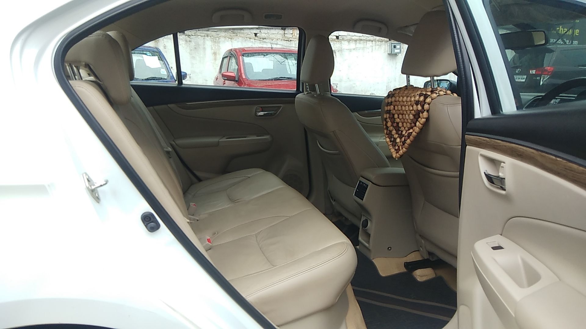 Ciaz image 19 Ciaz image 19