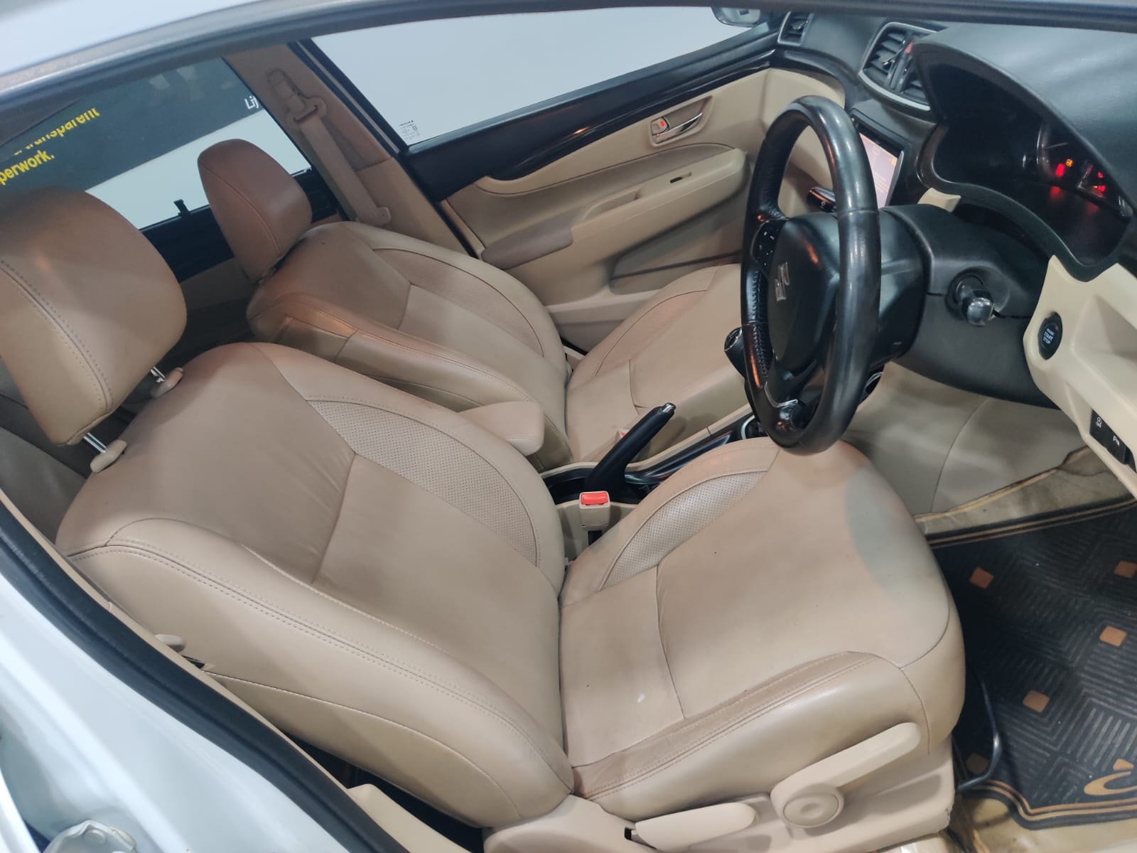 Ciaz image 15 Ciaz image 15