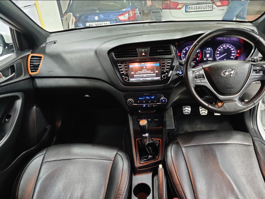 i20 Active image 11 i20 Active image 11