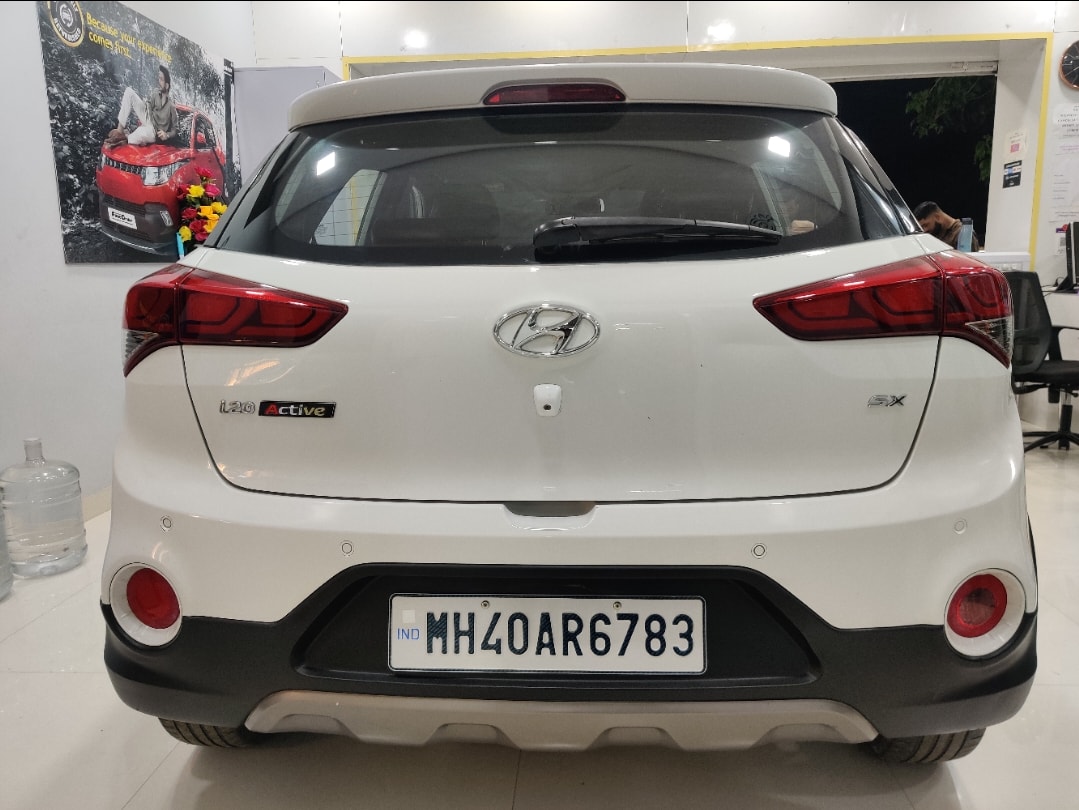 i20 Active image 4 i20 Active image 4