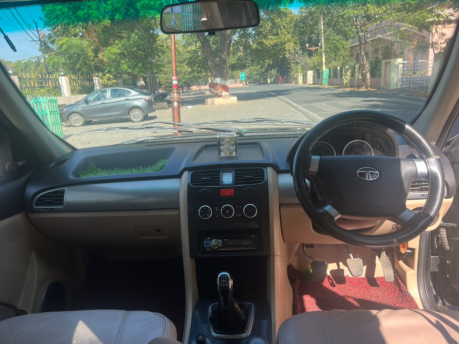 Safari Storme image 12 Safari Storme image 12