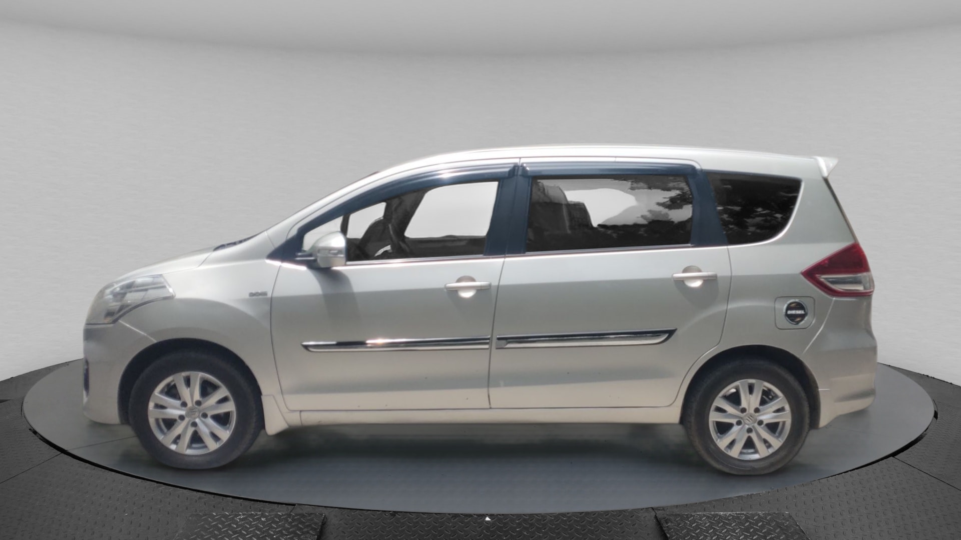 Ertiga image 2 Ertiga image 2