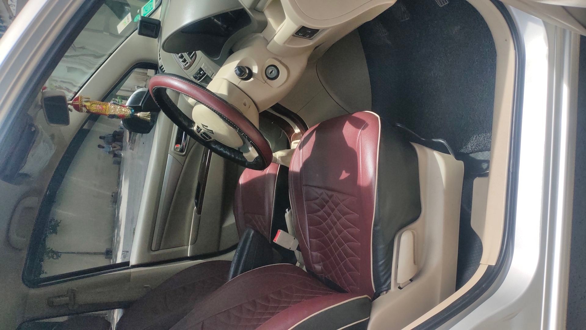 Ertiga image 18 Ertiga image 18