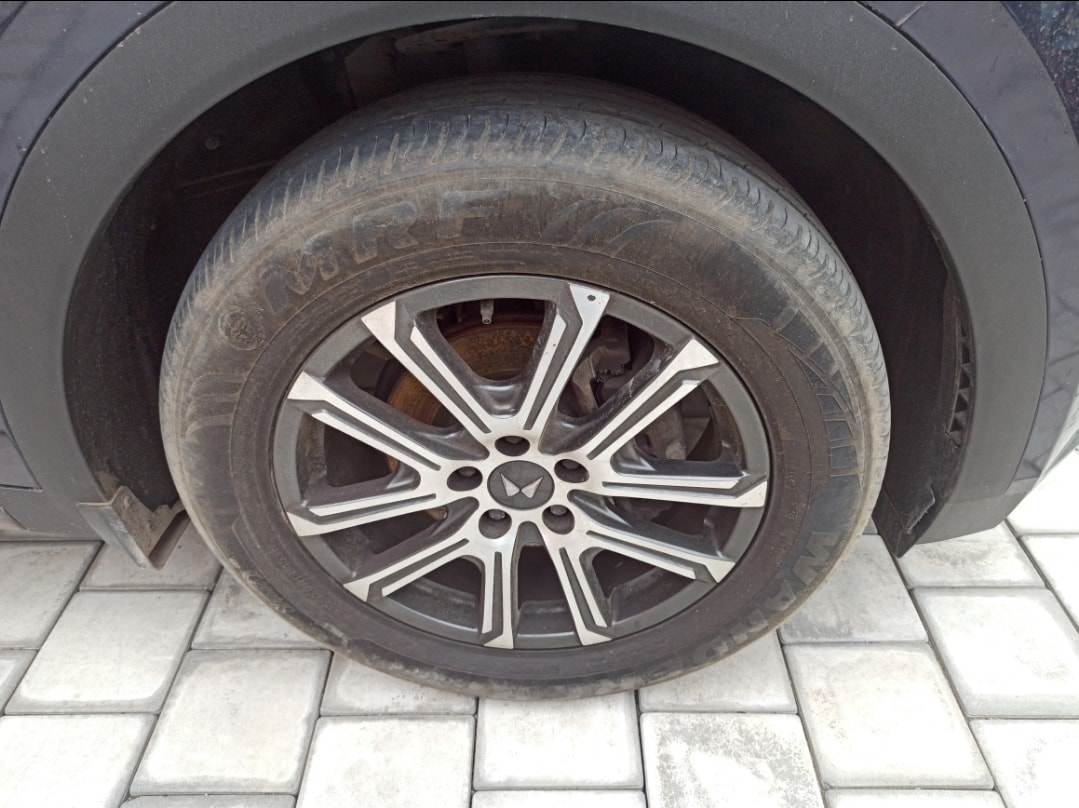 XUV700 image 9 XUV700 image 9