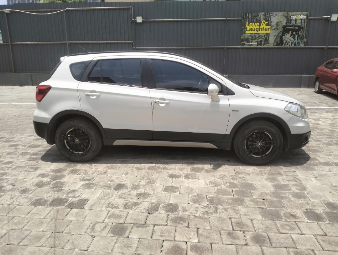 S-Cross image 6 S-Cross image 6